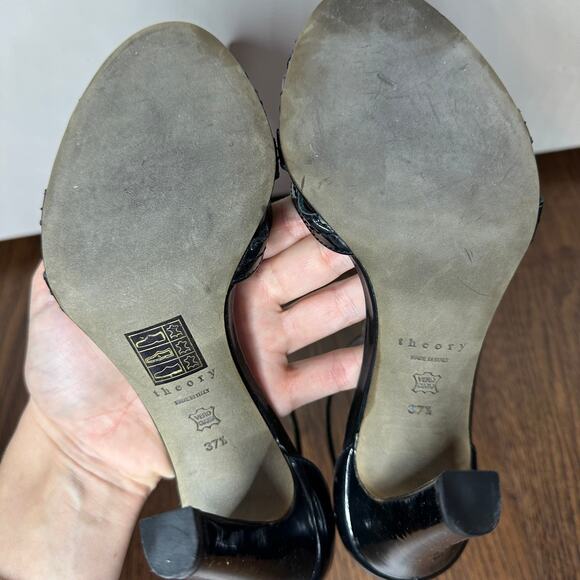 Theory Adella Black Patent Leather Italian 4" Peep Toe Heels Women's 37.5 / 7.5 - Picture 8 of 8